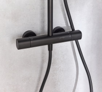 Colonne de douche thermostatique July+ Noir mat - JACOB DELAFON Réf. E35678-9-BL