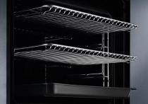 Four encastrable Pyrolyse 600 SenseCook® A+ Noir - Electrolux Réf. KOEDP46WX