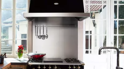 Hotte Lacanche 110cm pour piano 90cm 24 coloris disponibles finition Inox