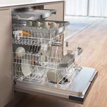 Lave-vaisselle tout intégrable 14 couverts 8.4l A - MIELE Réf. G 7790 SCVi AutoDos k2o