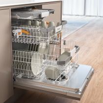 Lave-vaisselle tout intégrable 14 couverts 8.4l B - MIELE Réf. G 7180 SCVi AutoDos
