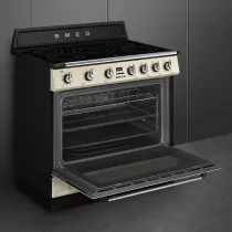 Piano de cuisson Victoria 90cm Four pyrolyse / 5 foyers induction A+ Crème - SMEG Réf. TR90IPP