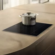 Table de cuisson induction 60cm 4 zones Noir - MIELE R&eacute;f. KM 8565 FR 