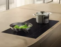 Table de cuisson induction 93cm Full Flex MattFinish Noir mat - MIELE R&eacute;f. KM 8695-2 FL