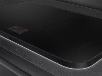 Table induction aspirante ISOLA ALTA PRO 83cm 4 zones Noir cadre Noir - SMEG Elite R&eacute;f. HHSL7845MB