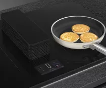 Table induction aspirante ISOLA ALTA PRO 83cm 4 zones Noir cadre Noir - SMEG Elite R&eacute;f. HHSL7845MB